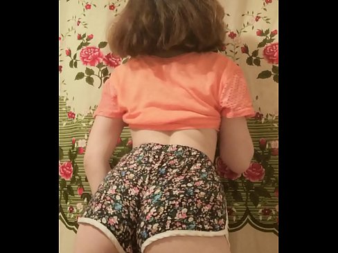 ❤️ Jovem sensual a despir os seus calções para a câmara ❌ Sexo em pt.quizfarmature.ru ﹏